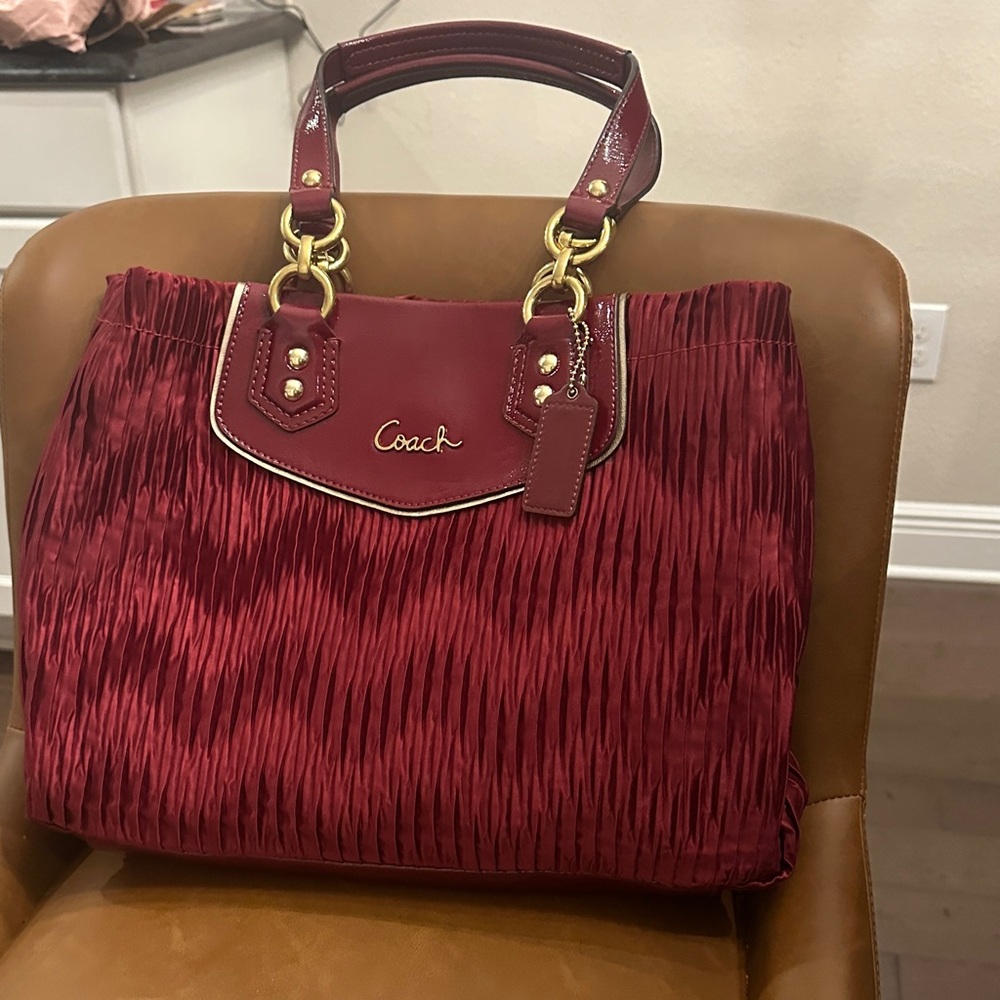 Coach Burgundy Shoulder Bag